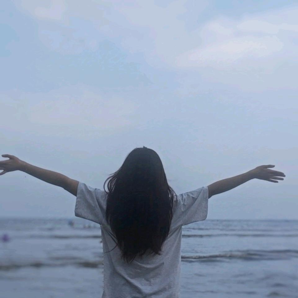 逸萤