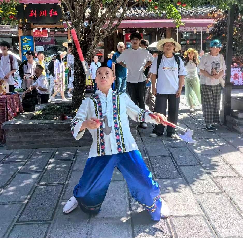 宣恩非遗传承三棒鼓李锋