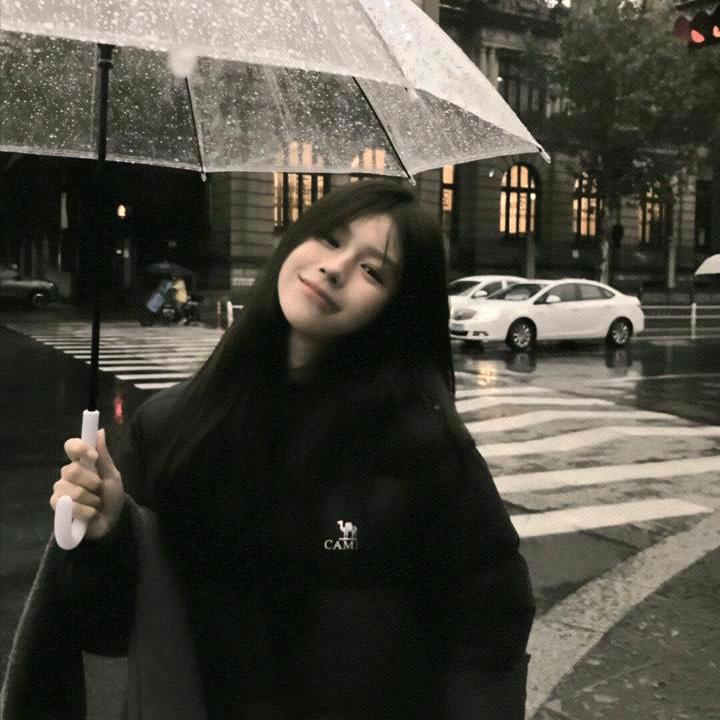 小熊不开心.