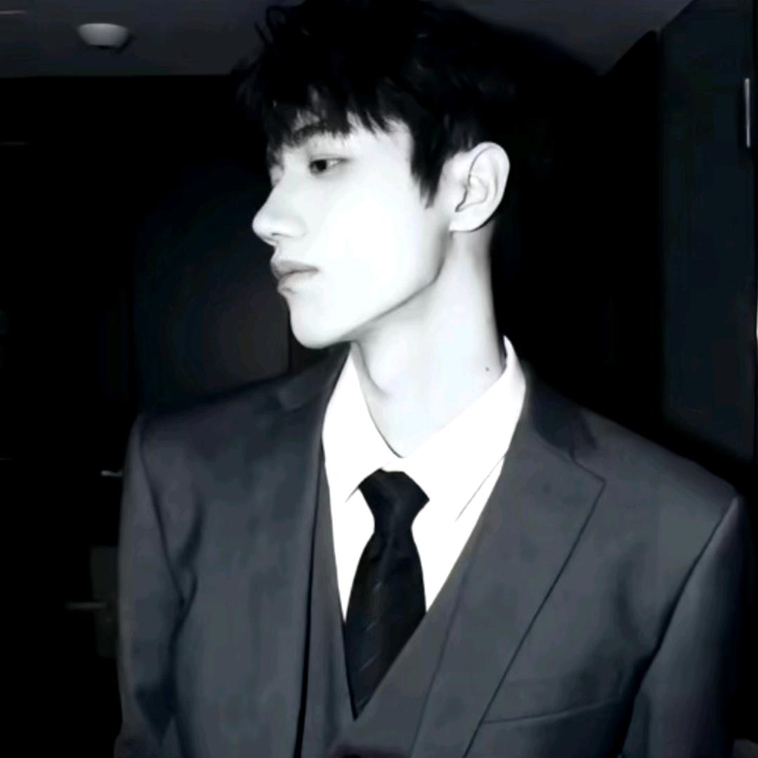 M ㅤㅤ