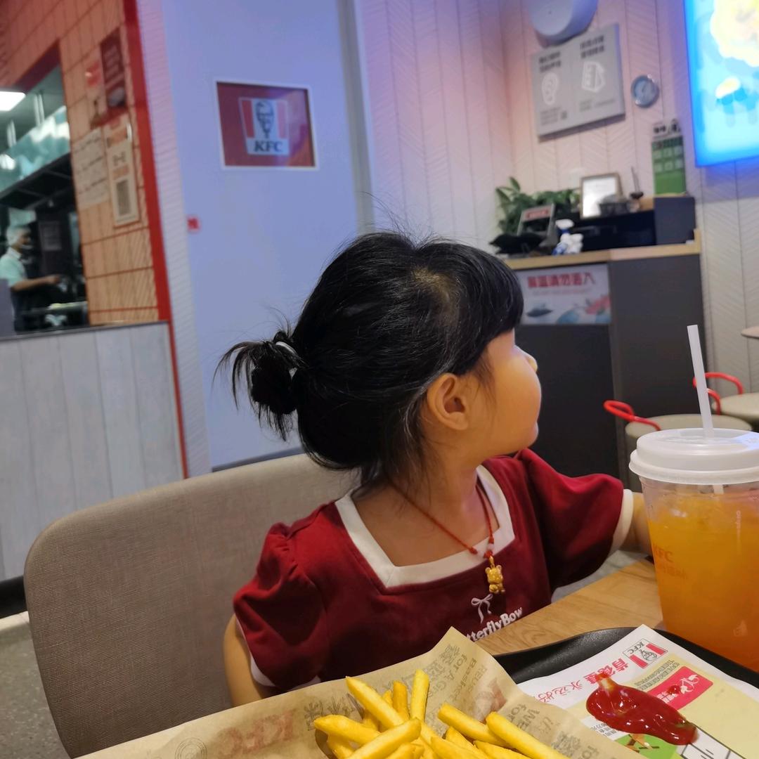 依宸mm（橱窗有好物）