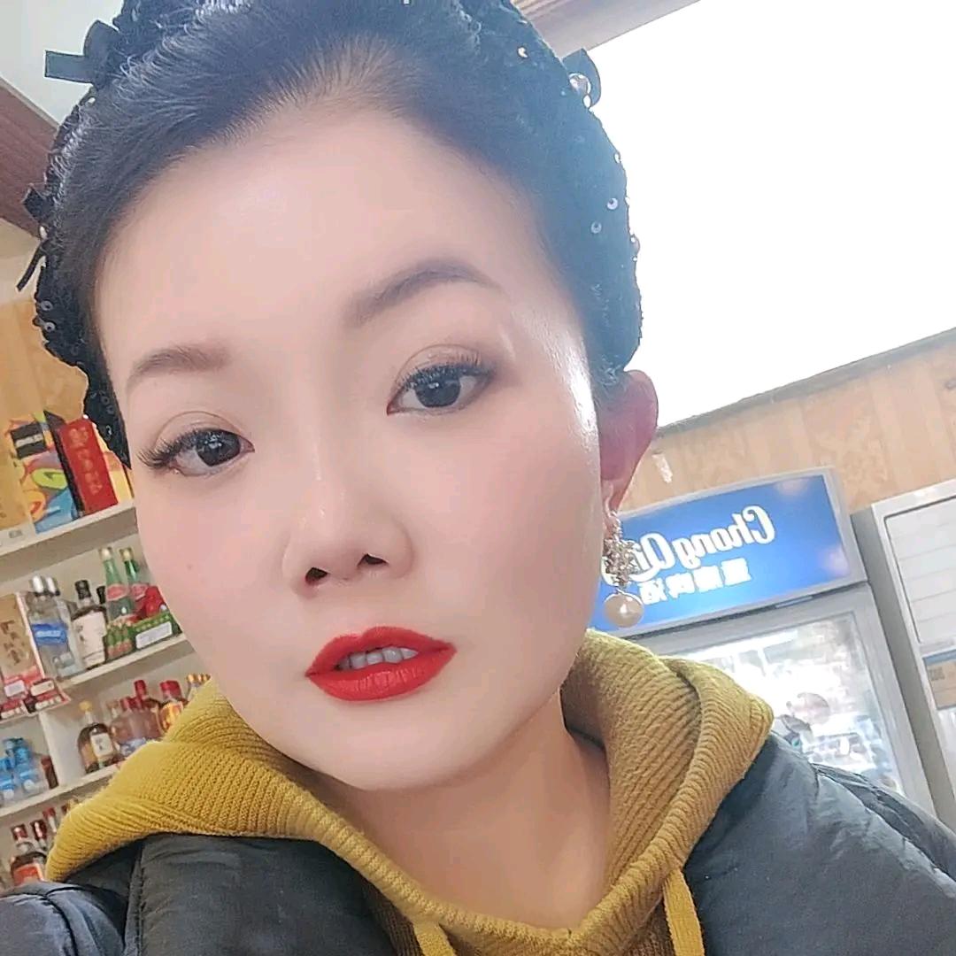 魏薇（美蛙鲜鱼馆）