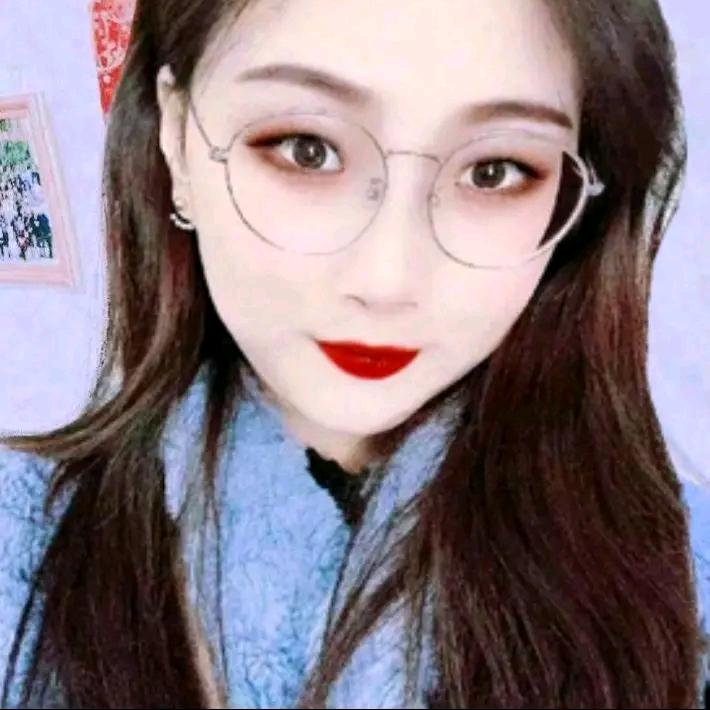 四川凉山姑娘