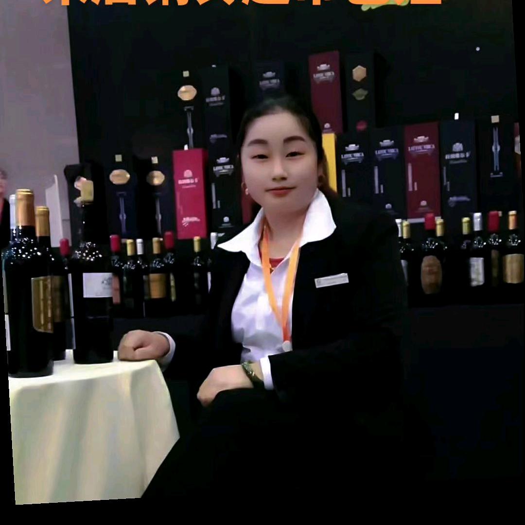 《宋店铜铃超市》巴姐橱窗带货