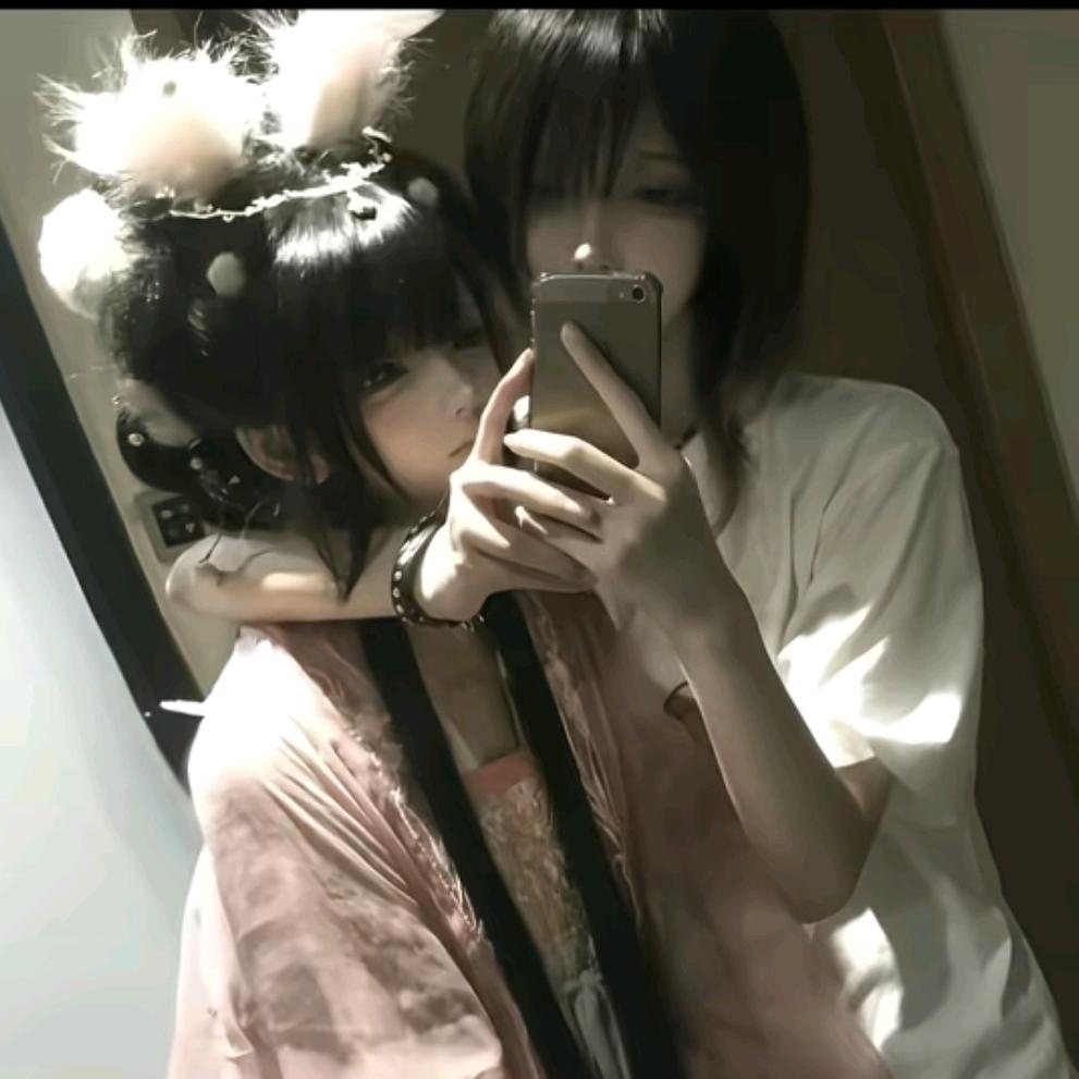 小苒.🍅🍥
