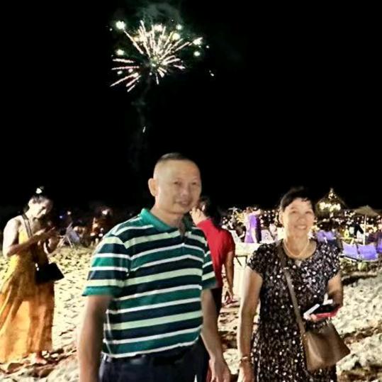 粤韵陆生