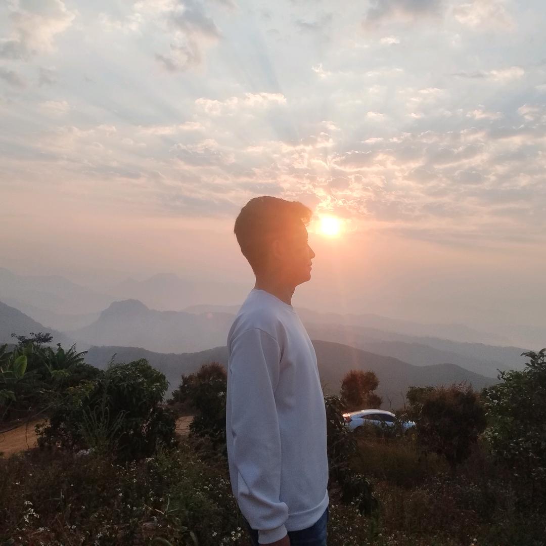 水雲香山 陈福祥
