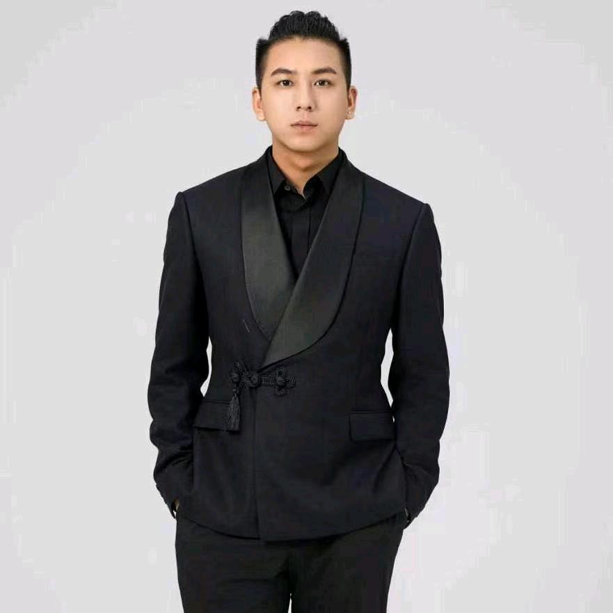 黑总 (星同传媒)