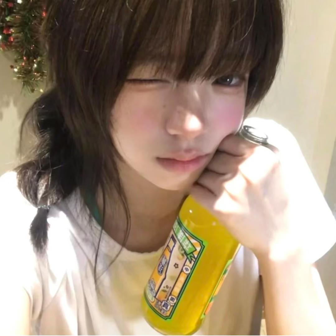 我有两颗假牙