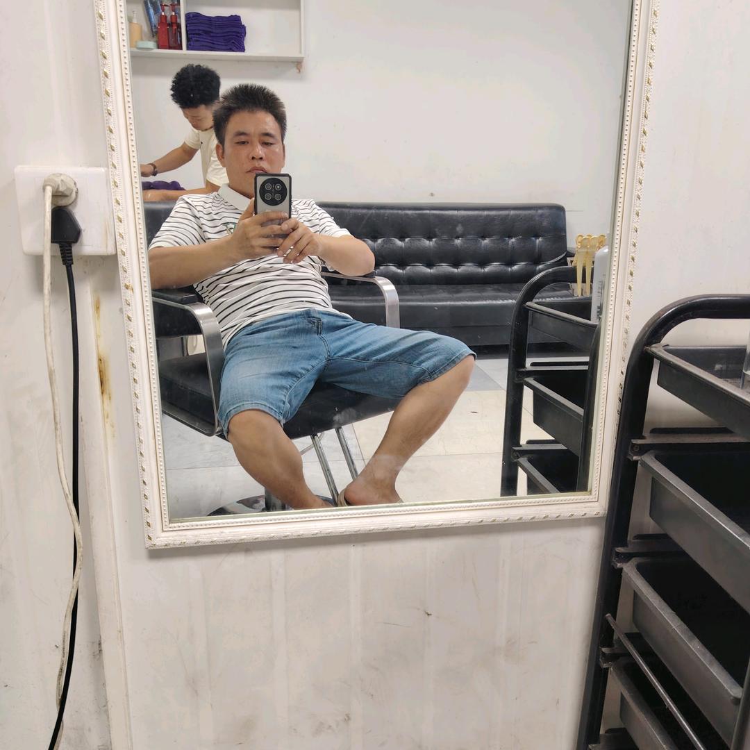 我是钉子。我怕锤子