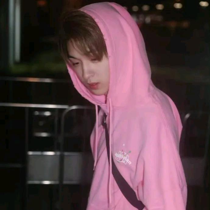 小猴子☁️🌧️头像