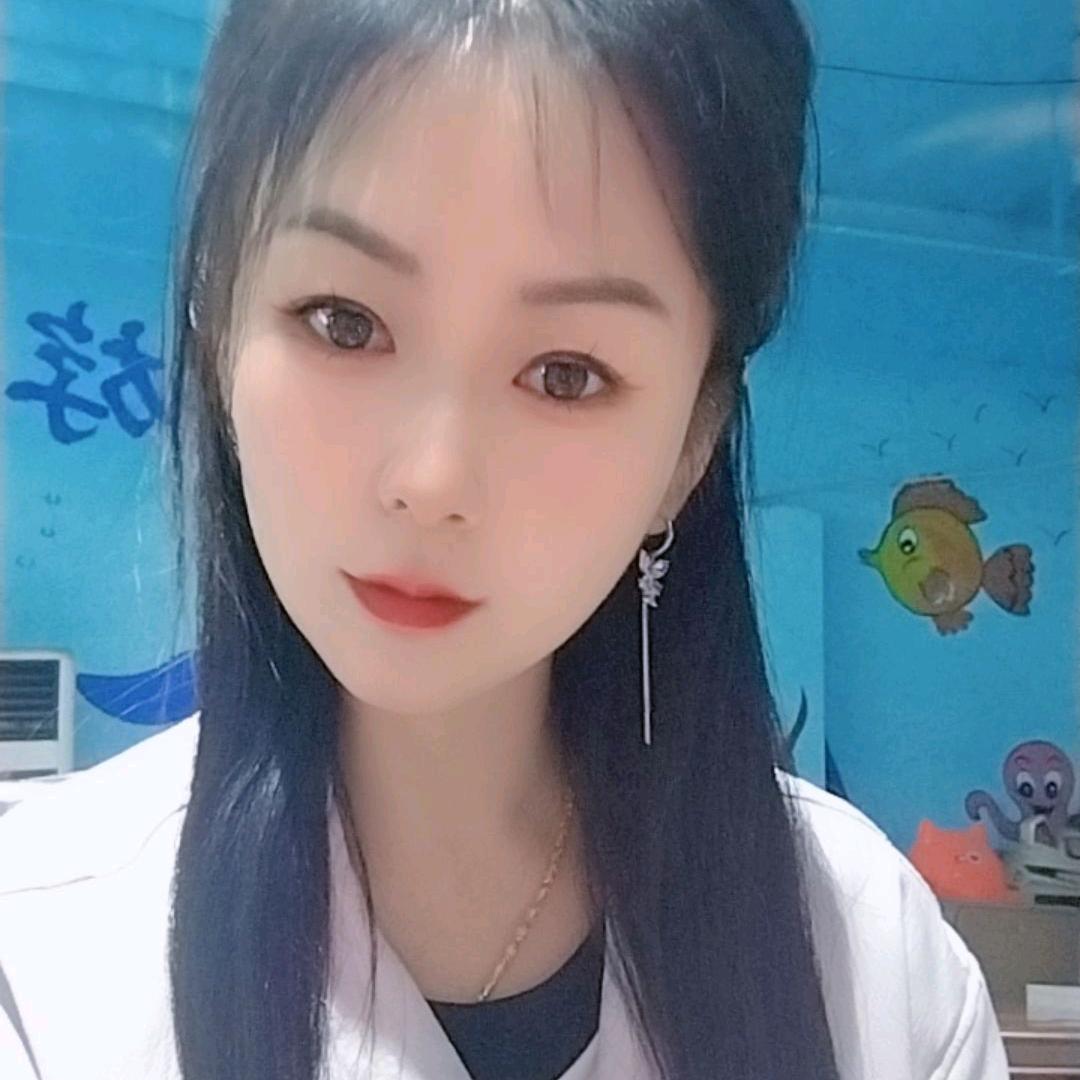 二妹新能源四轮电动代步车厂家
