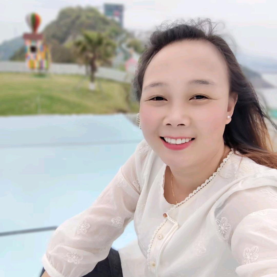 萧凤家具人（日用品牙膏洗发水）