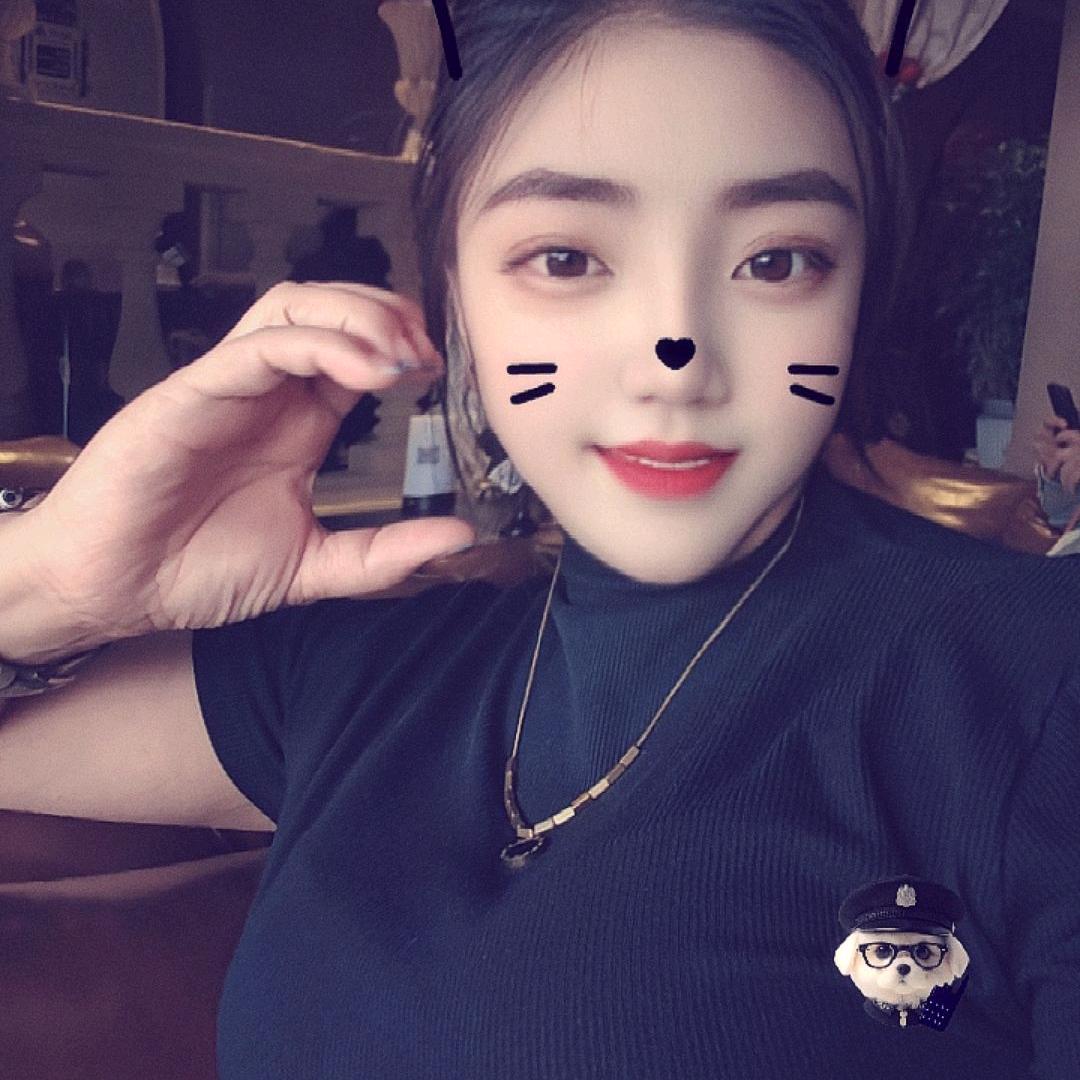 先学会坚强，再学会微笑