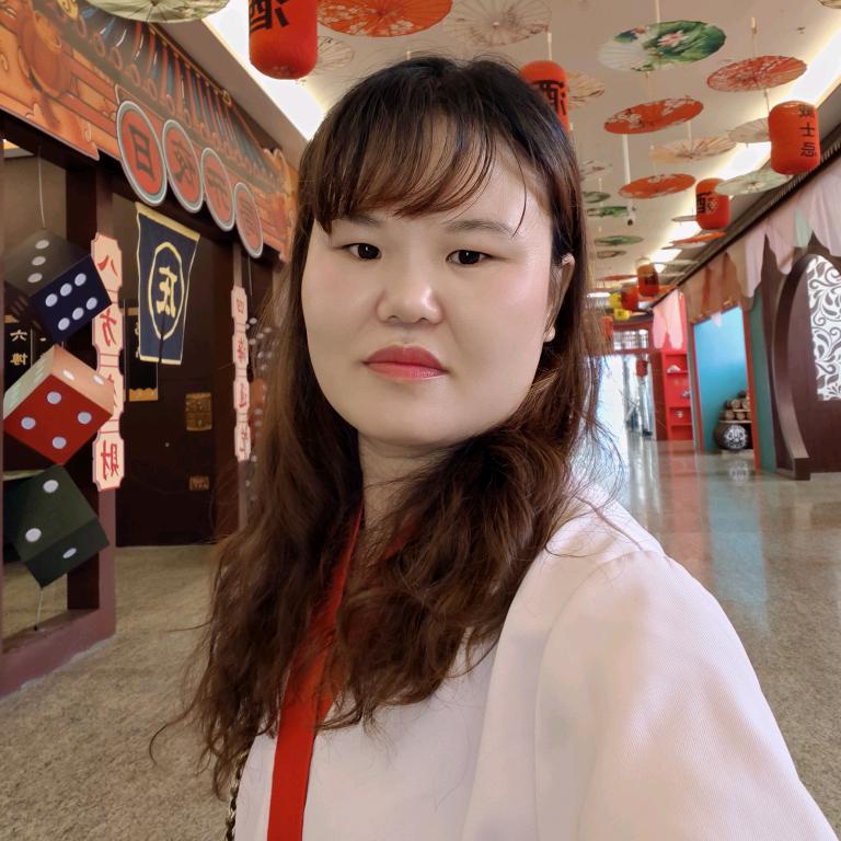 欣怡爱玩