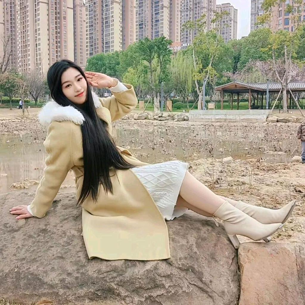 长发女神