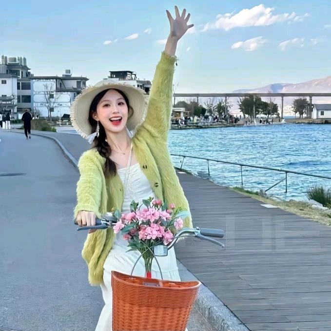 知桉🤗（强颜欢笑版）