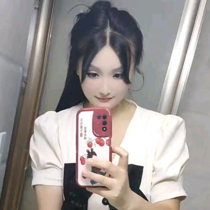 依依
