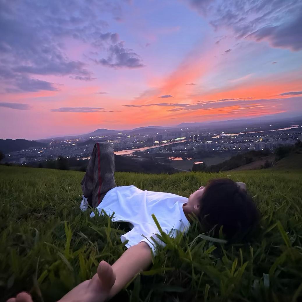 三月