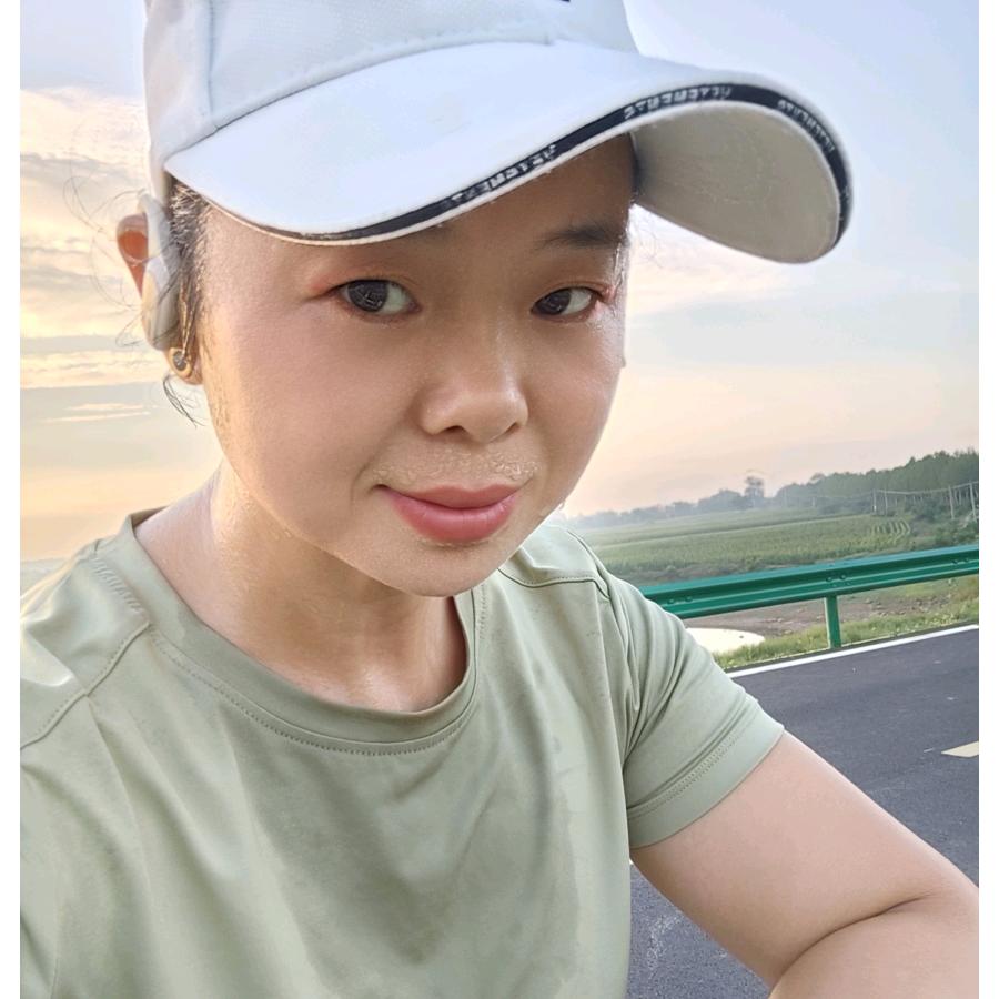 @梅梅小姐姐