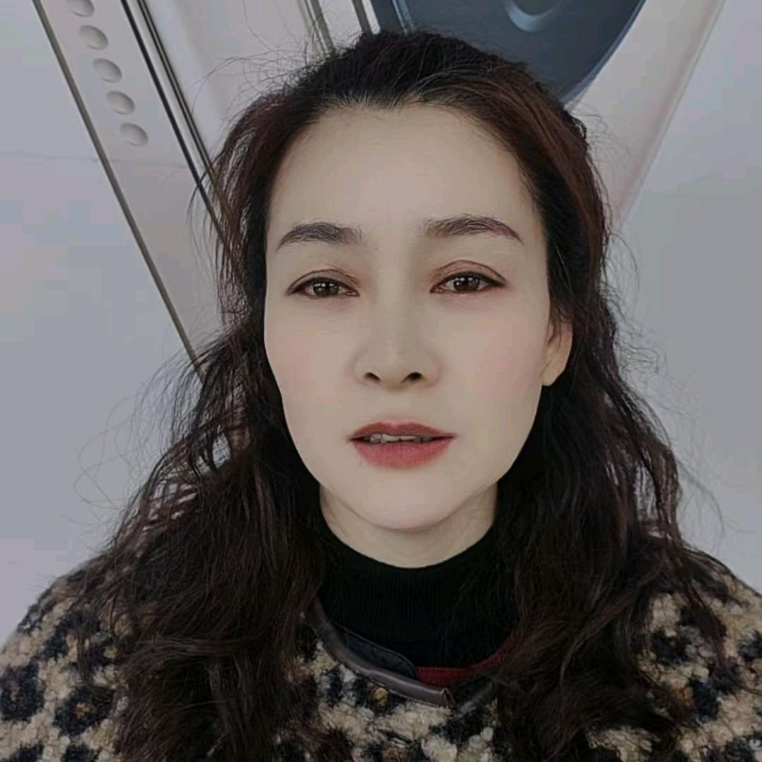敦煌卖手机的吕姐