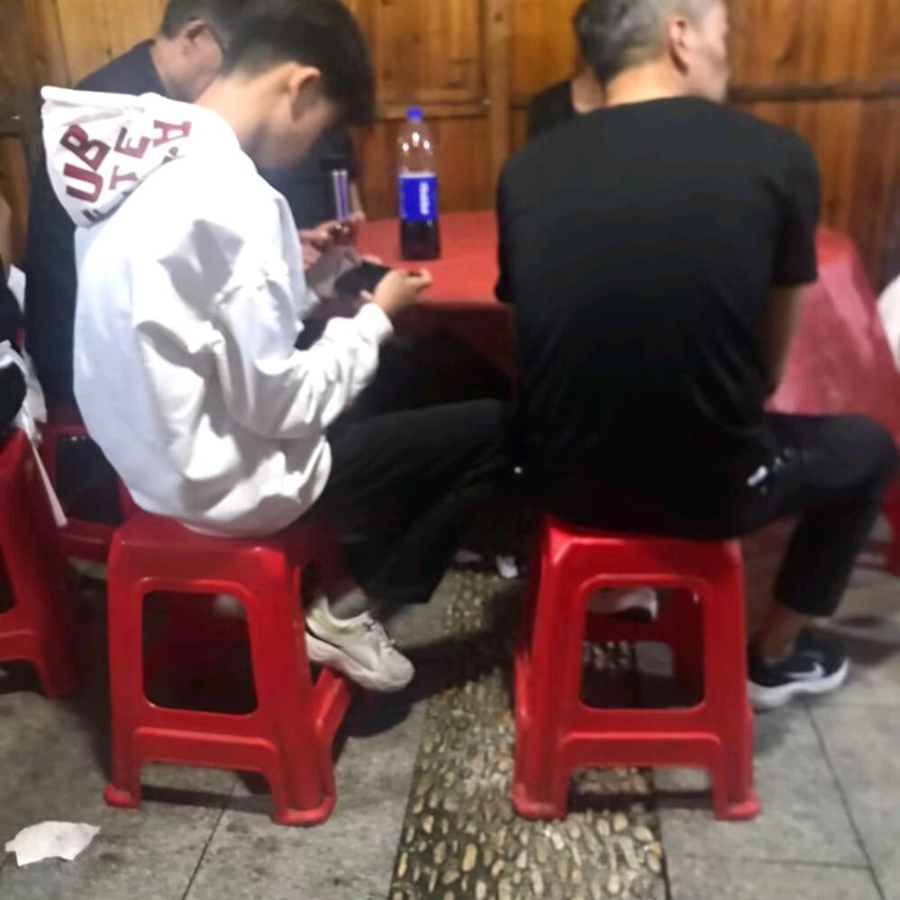 相亲相爱一家