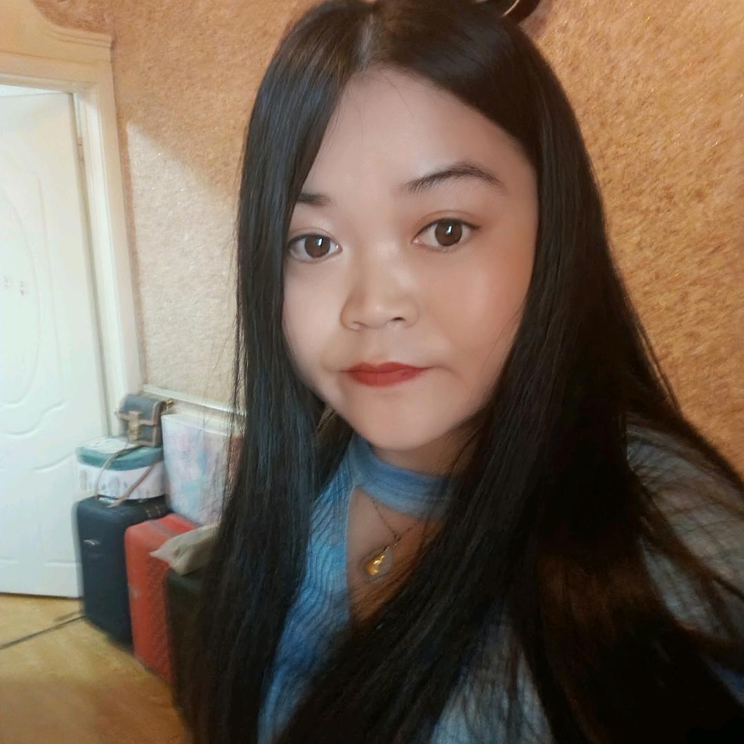 爱笑的女孩儿运气不会差。