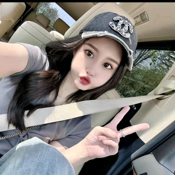 我是皮皮皮皮皮吖～（直播穿搭分享）