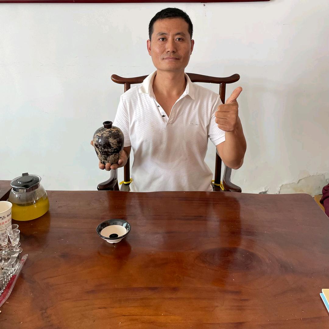 国都名酒专营店赵董