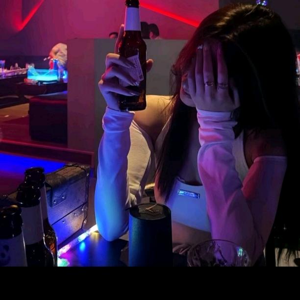 小菊打鼓妹，承接红白喜事