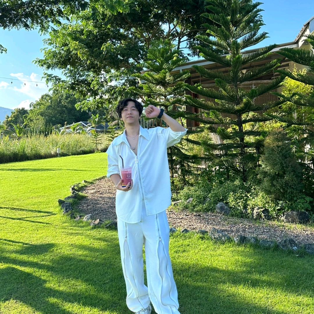 俊熙泰国搞跨境