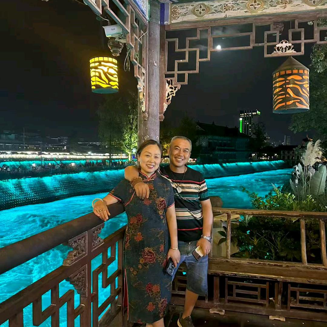 快乐的七零后🌿🌿🥀🥀🌸🌸