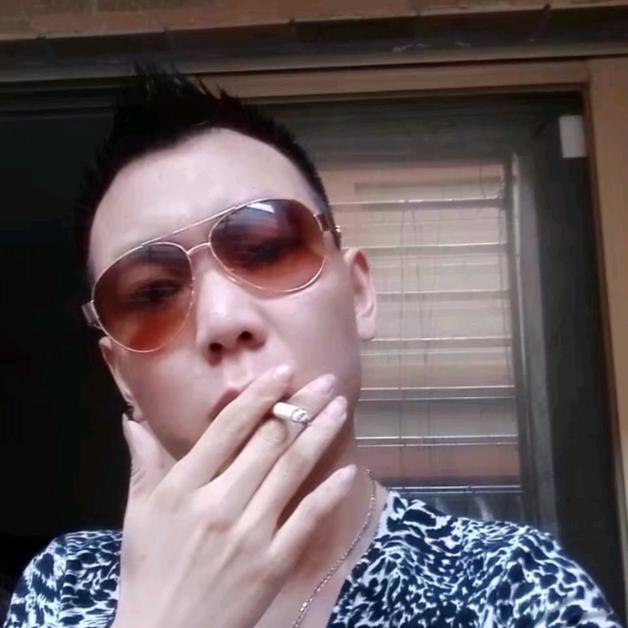 🥀笑敬᭄ꦿ过往༊