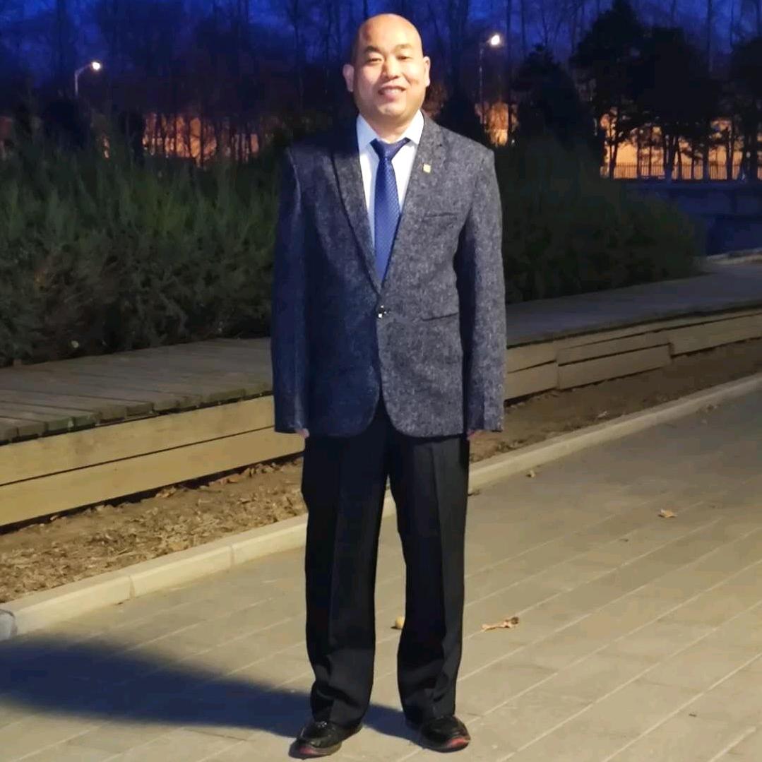 秋天    喜欢唱歌🎤