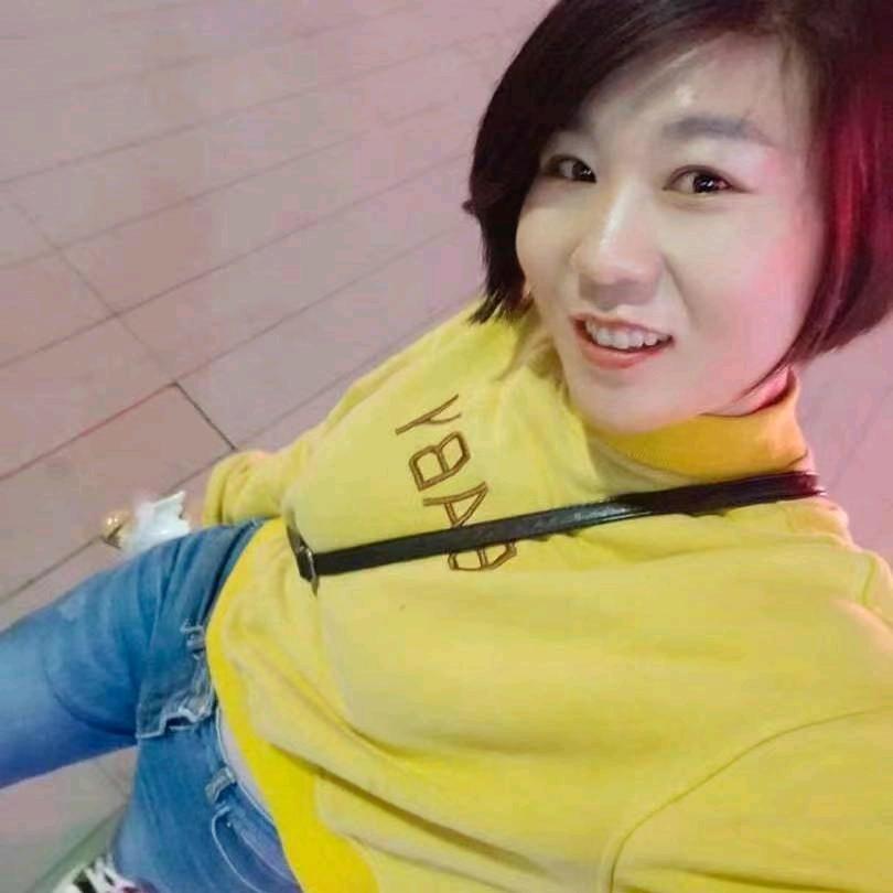 卖电车的老板娘