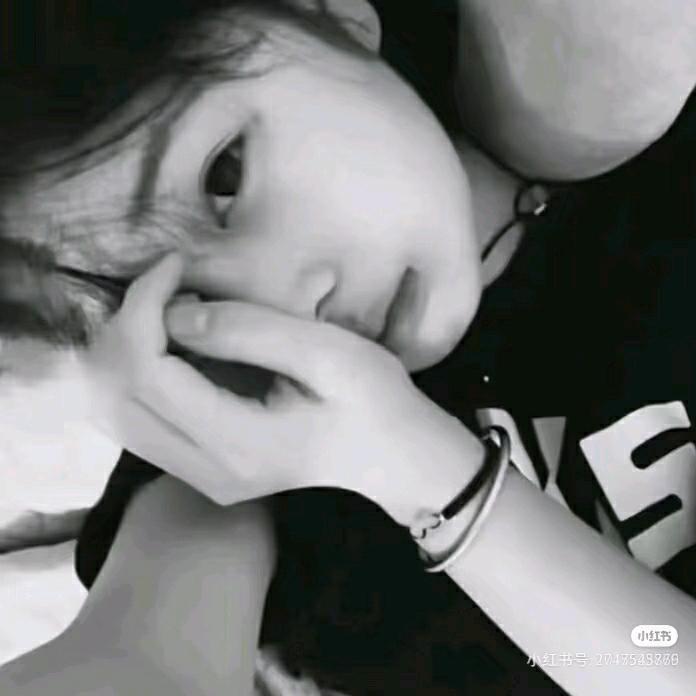 罗女士