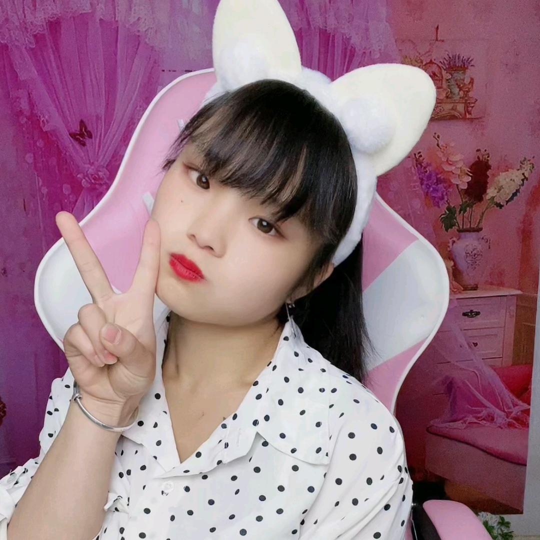 小梅爱山歌，（9月25订婚）