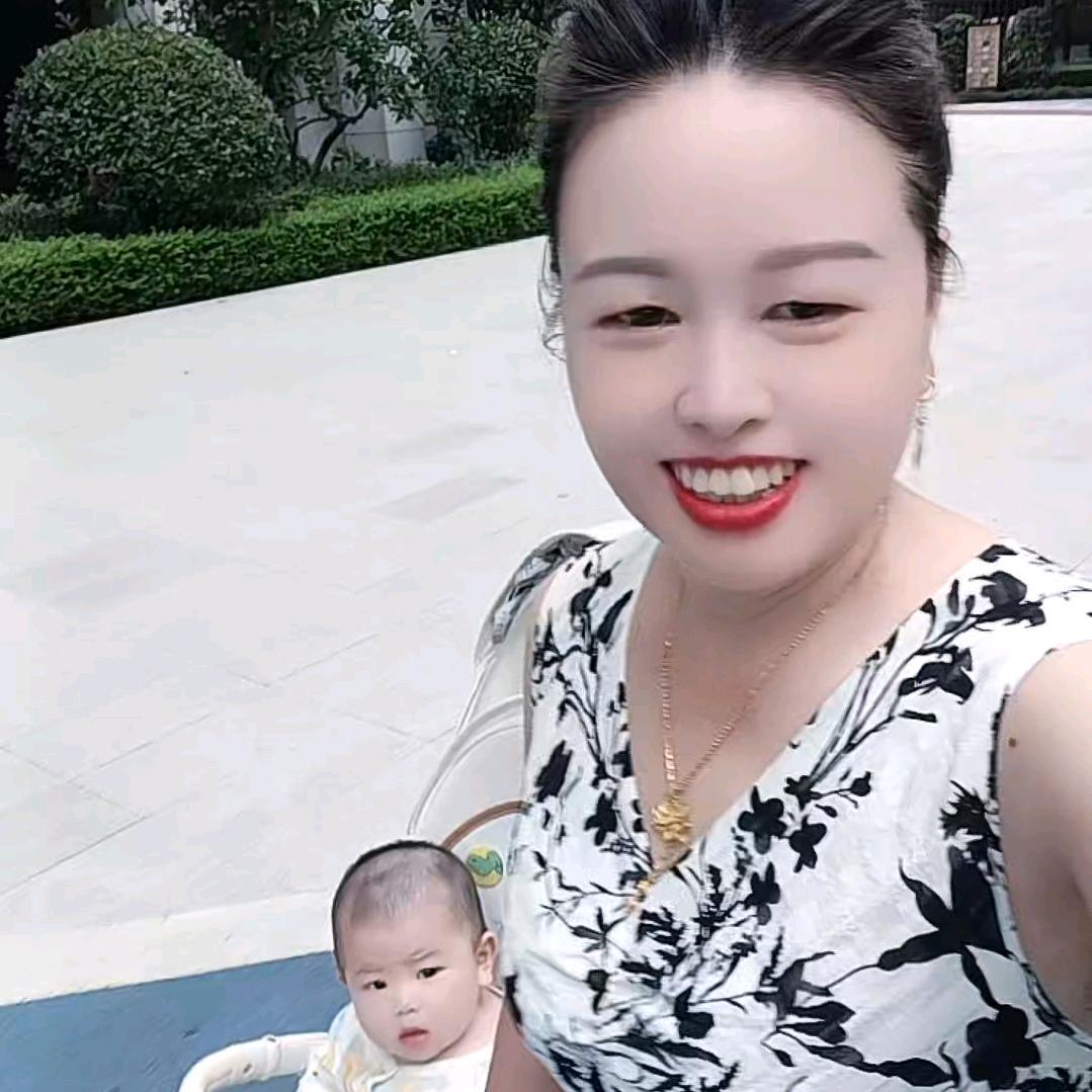 人怕走错路，情怕牵错手
