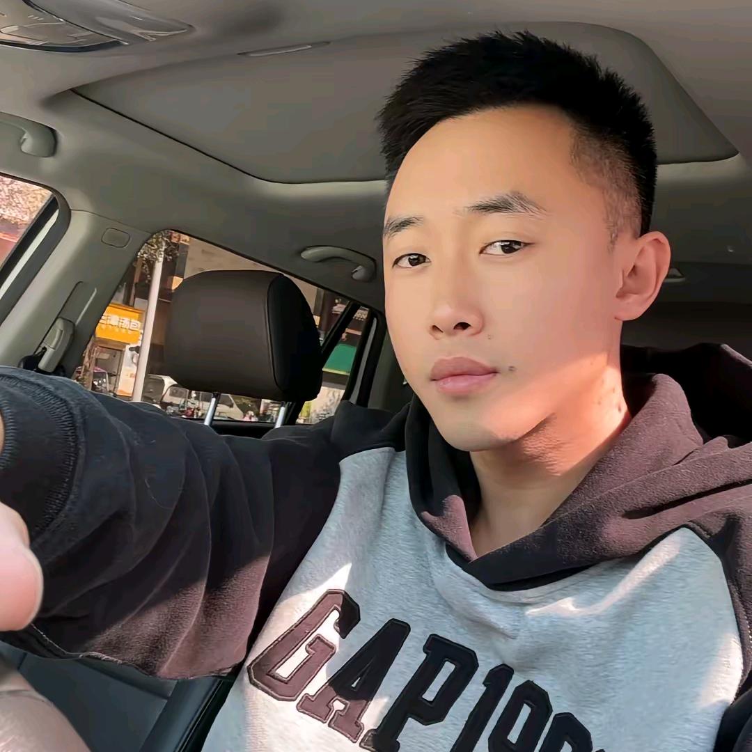 戴戴戴不动