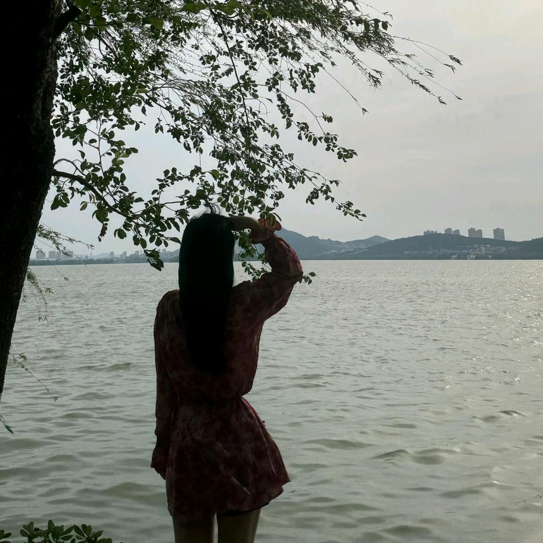 小妍爱钓鱼🎣