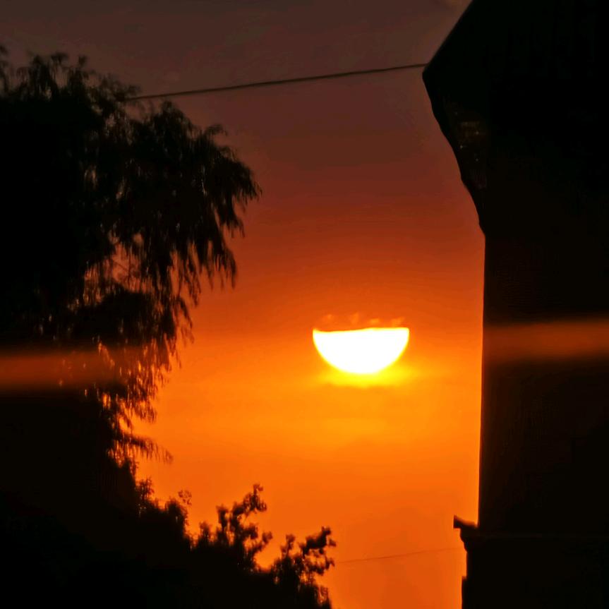 人生是看清与看淡。也是执着与勇敢。