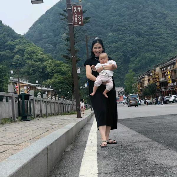 娅娅