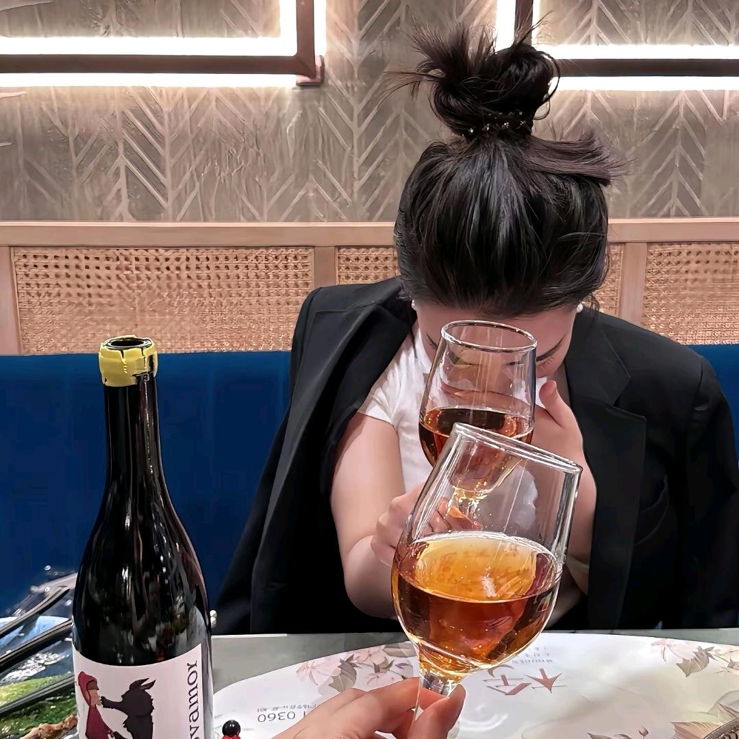 S.伊伊（情绪客栈）