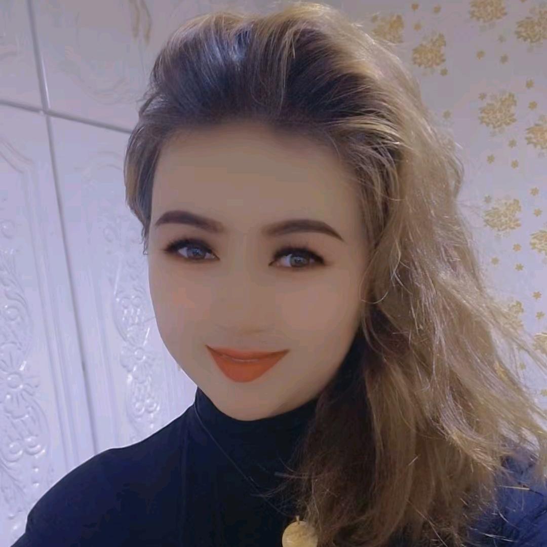 👑