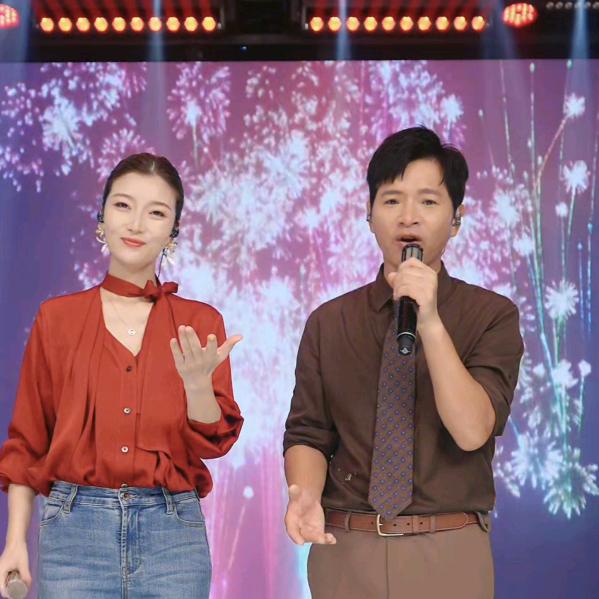 漠小曼音乐现场