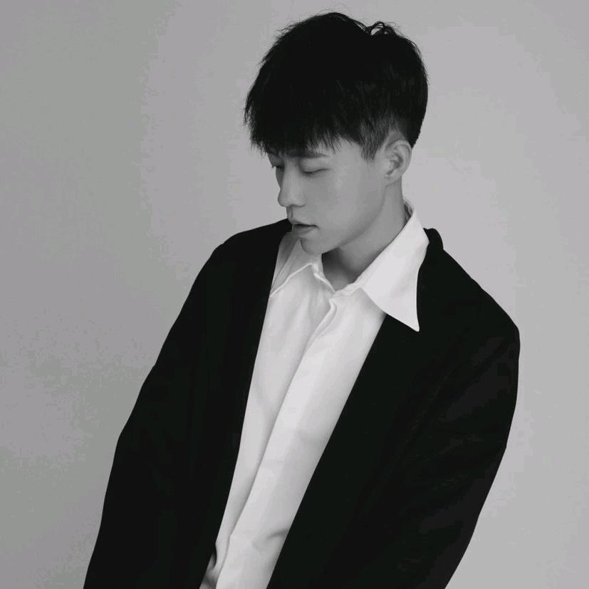 撅撅是个小黑粉