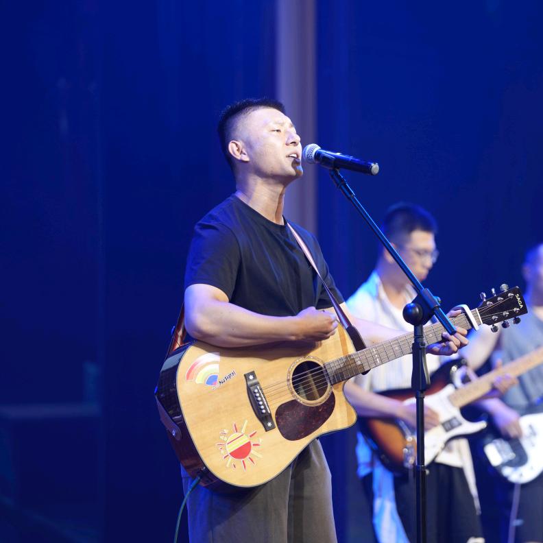 唱歌给水听