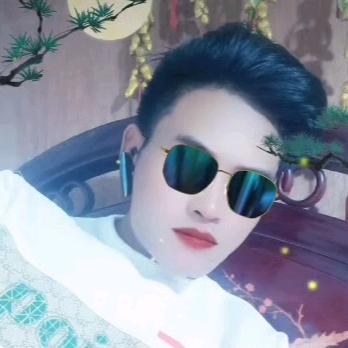 人怕缺钱🦋情怕伤