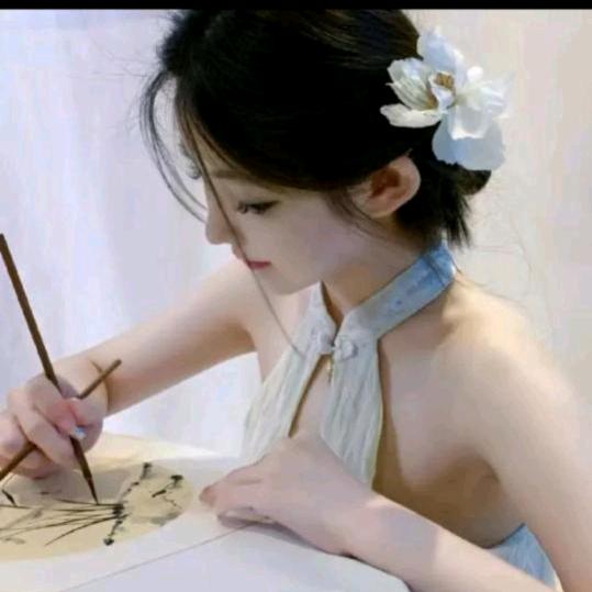 不乖(ಡ᎔ಡ)