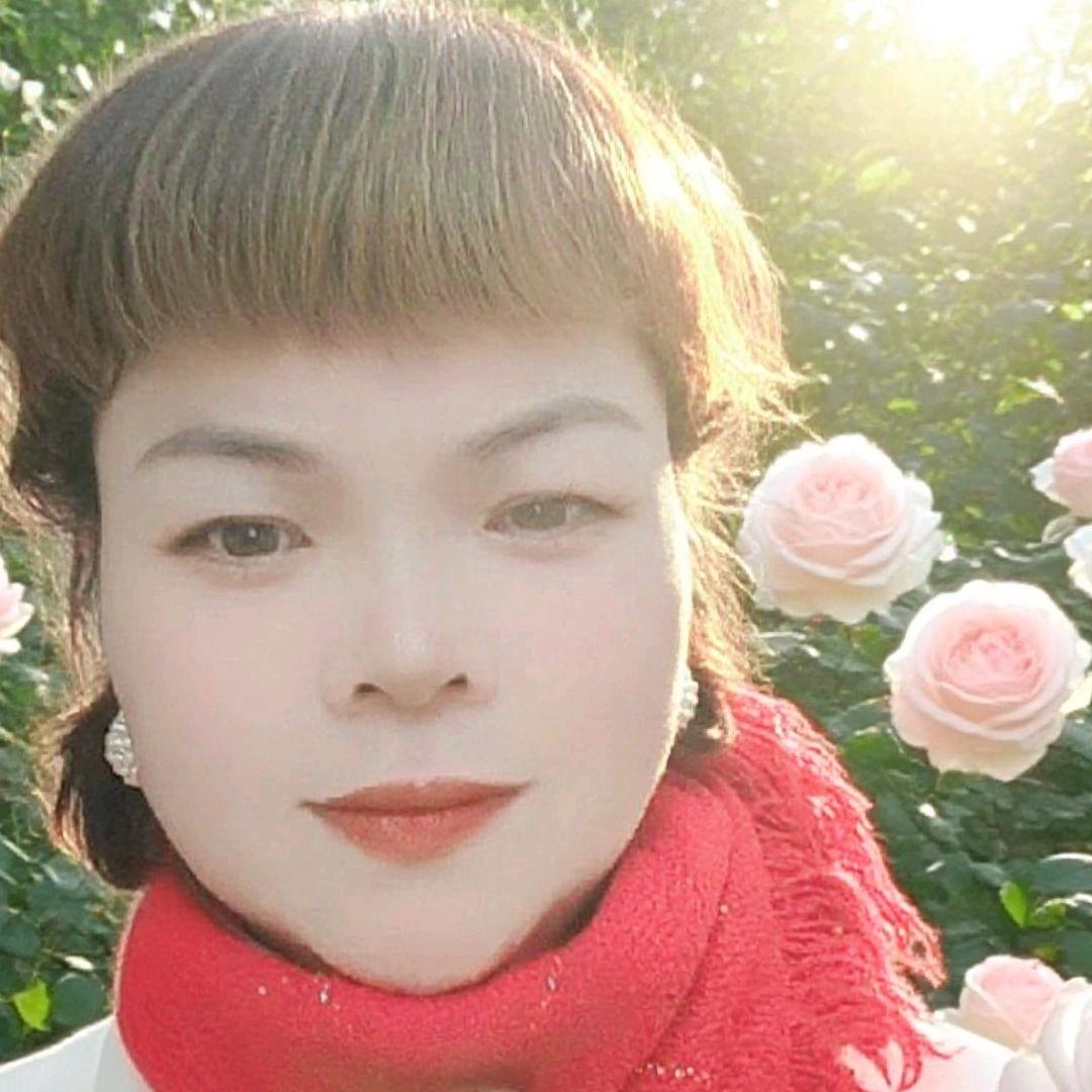 荣荣